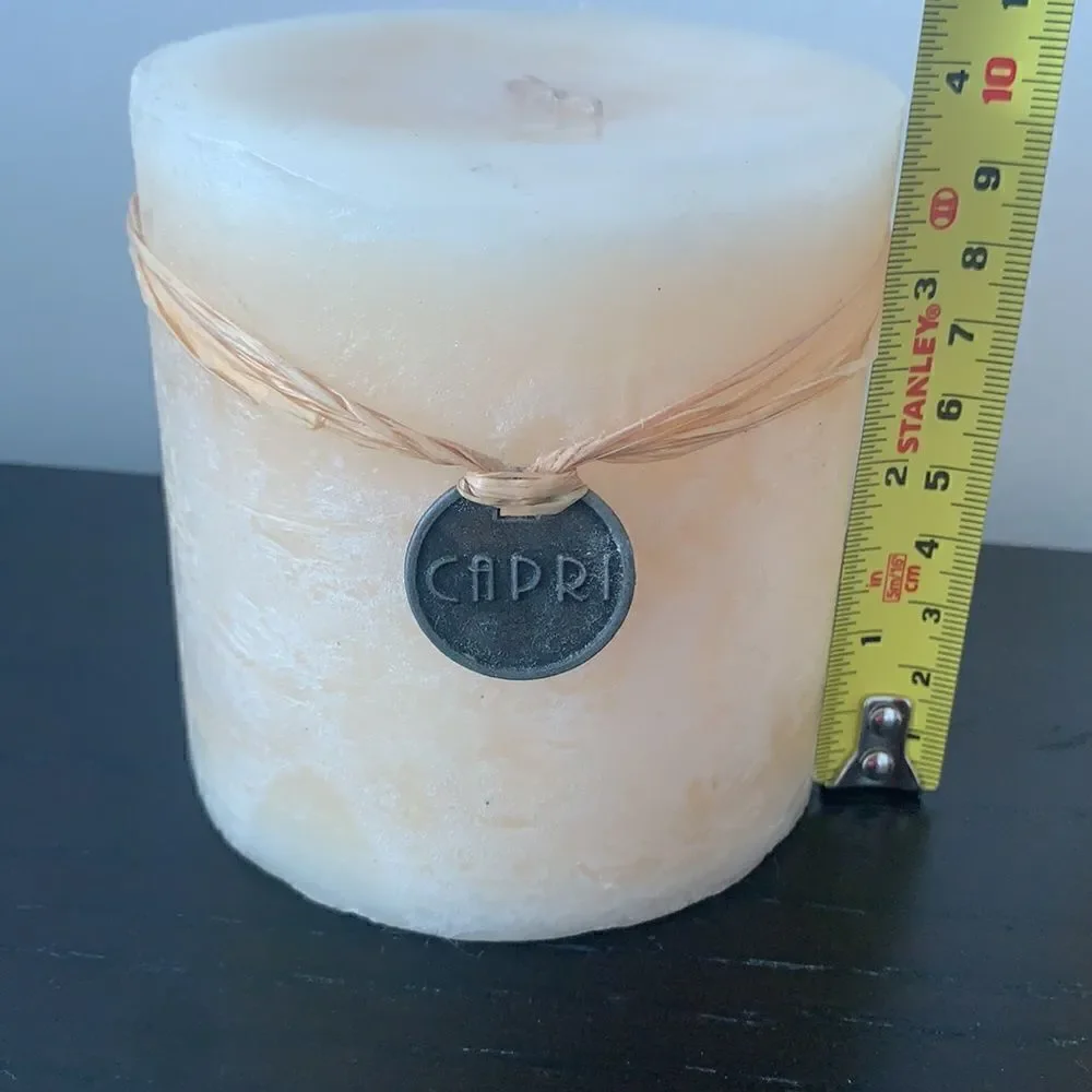 2 New Capri Straw Charm🕯Vanilla scented Candles